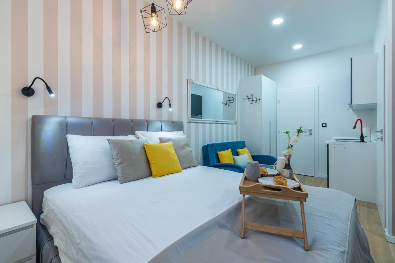 Apartments & Rooms Six リエカ エクステリア 写真